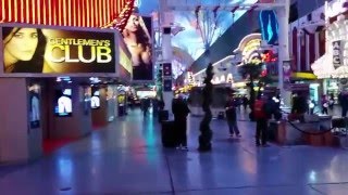 LOVELY Las Vegas Downtown Walk-through at Christmas Night 2015
