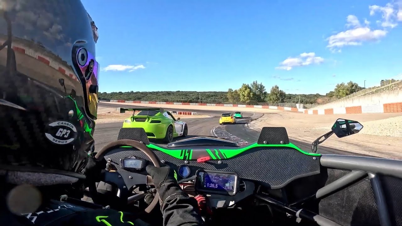 Circuit Lédenon Ariel Atom vs Formule France Hayabusa turbo