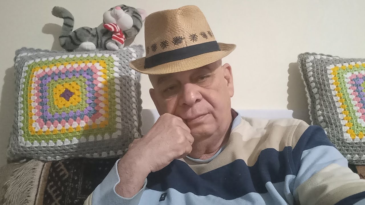 ЕЗДИТЬ НА МЕРСЕДЕСЕ И ЖИТЬ НА ВИЛЛЕ И ЭКОНОМИТЬ НА ЕДЕ - ЭТО НЕ МОЕ АМПЛУА И МЕНЯТСЯ НЕ СОБИРАЮСЬ 