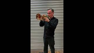 Taylor Artist Jonny Bruce (Short)