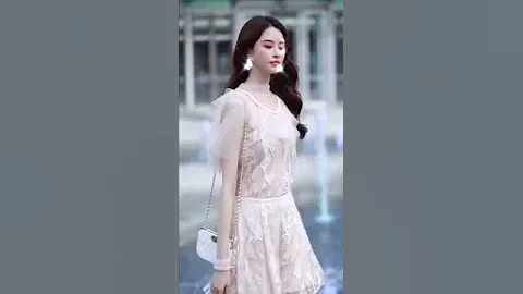 街拍美女 300 超美連衣白裙小姐姐 那回眸一笑誰能扛住 - 天天要聞