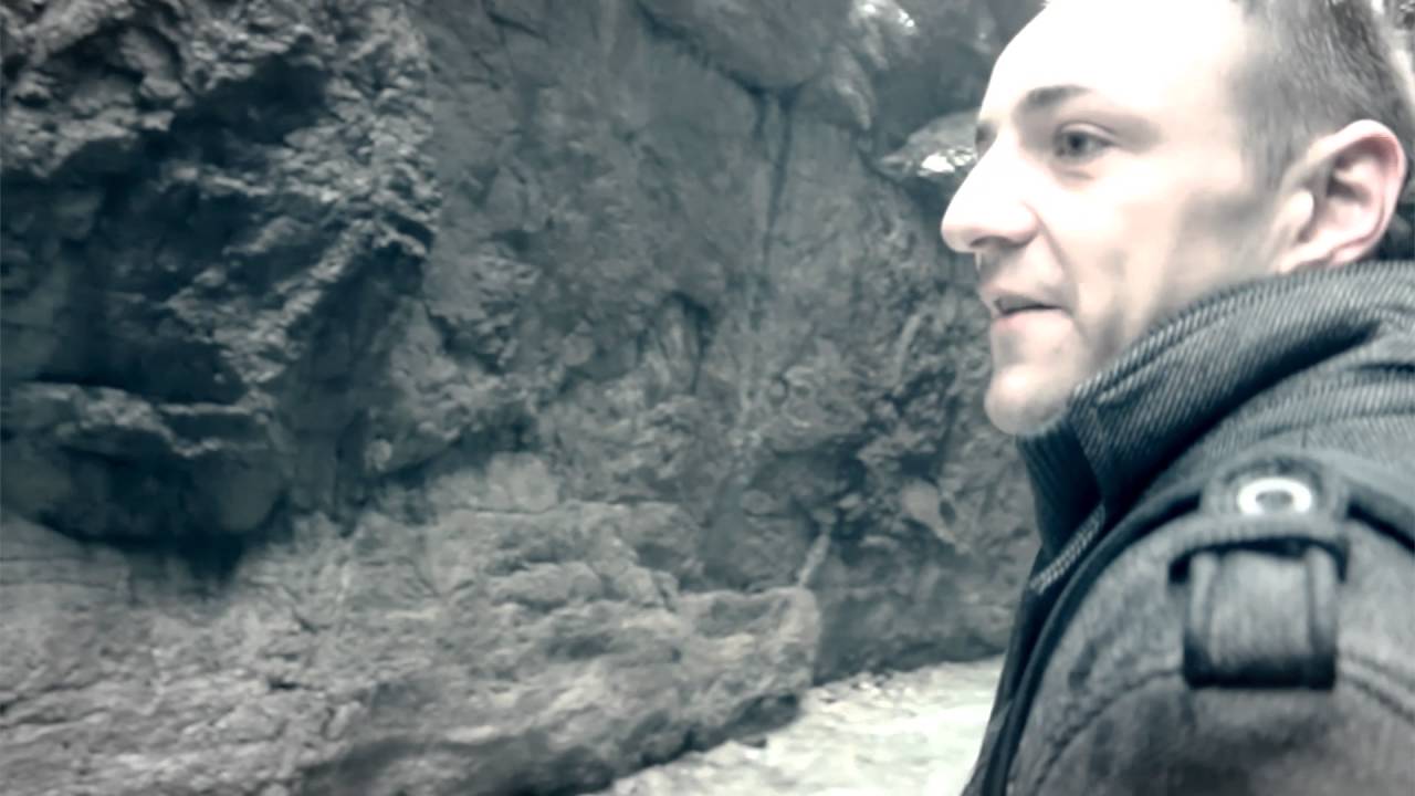 Atte187 - Buckelpiste / prod. by Blackout