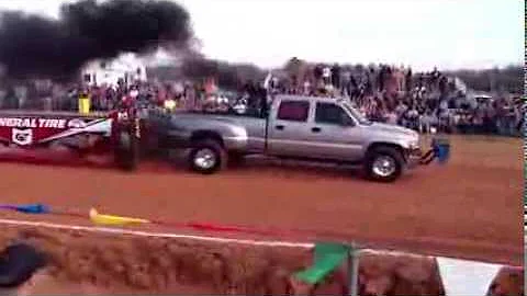 Dino Swafford Work Stock pull at Rudy's from side