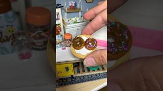 MiniVerse Donuts 🍩 #miniatures #miniverse #minifood