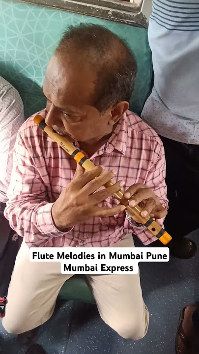 Flute Melodies in Mumbai Pune Mumbai Express #flute #mumbai #pune #express