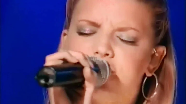 Jessica Simpson - I Wanna Love You Forever -  LIVE...