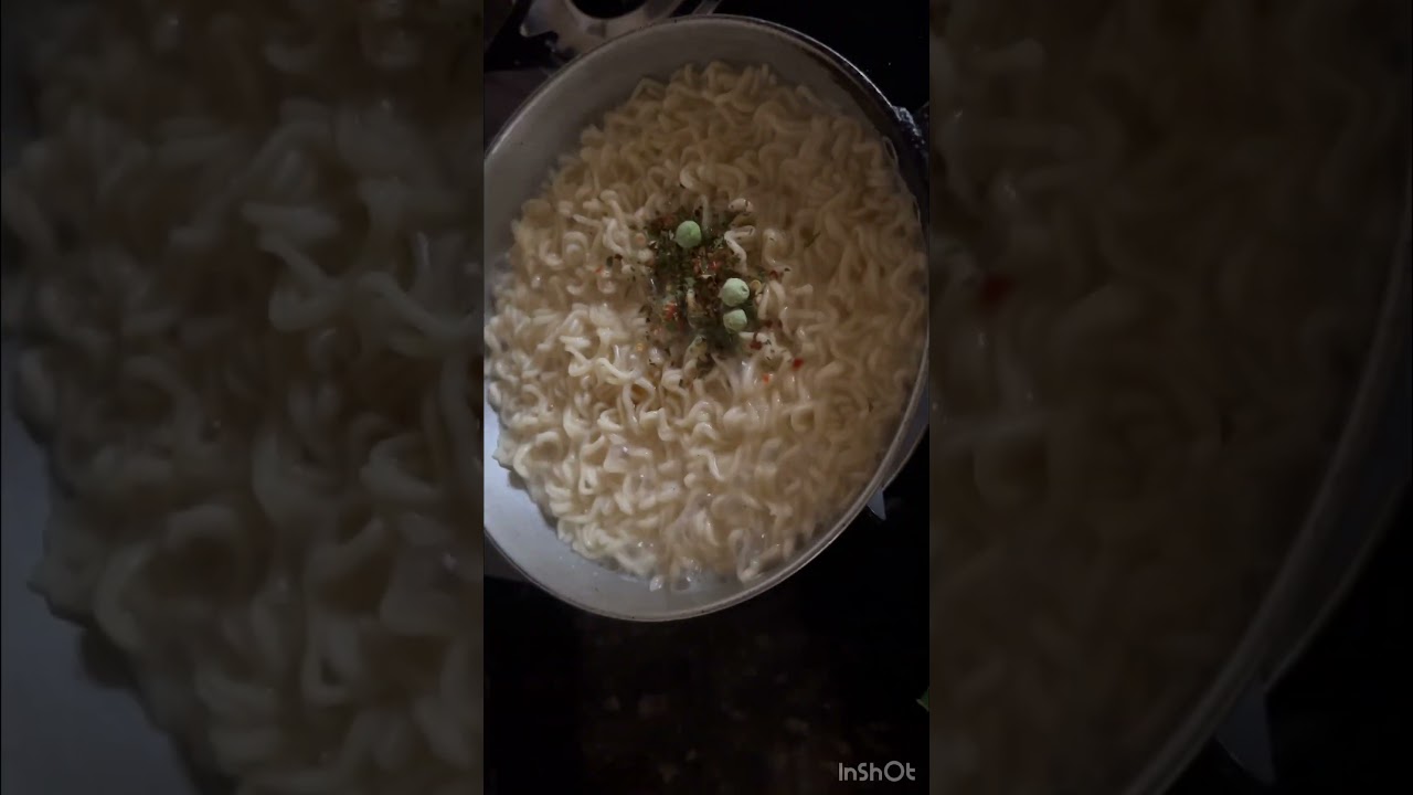 Veg spicy current noodles 🍜 