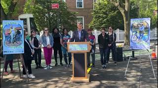 NYC DOT INICIA EL MES DE LA BICICLETA CON LA NUEVA CAMPAÑA MY BIKE. by Red Mundial de Noticias 40 views 1 month ago 2 minutes, 40 seconds