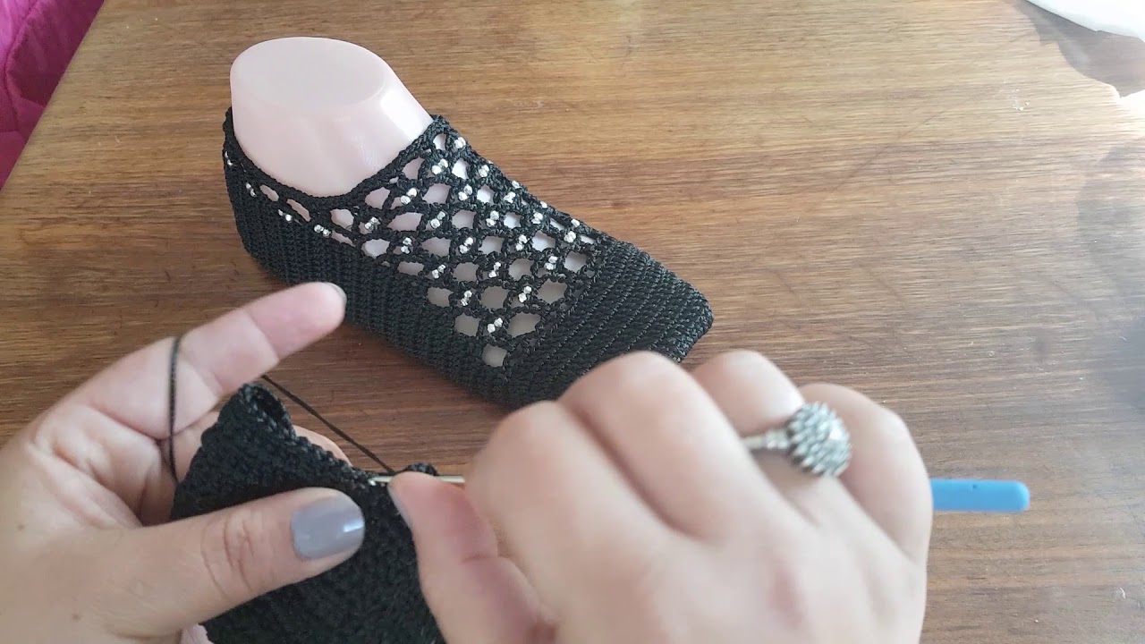 Boncuklu medine hanımın patiği