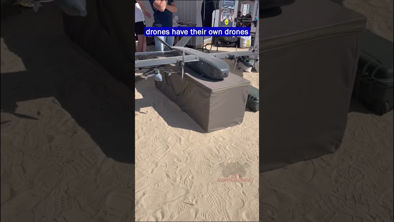 Long-Range Drone Launches FPV Drones Armed with 82mm Shells!