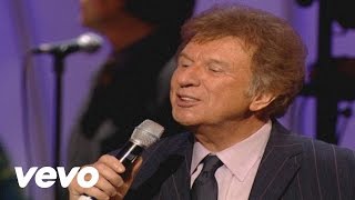 Video thumbnail of "Gaither Vocal Band - Because He Lives [Live]"