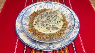 Куриные Сердечки в Сметанном Соусе с Гречкой. Недорогой рецепт вкусного и быстрого обеда или ужина