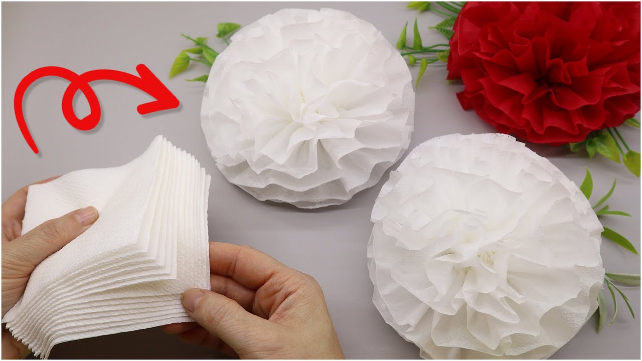 ❀ Making a FLOWER from one NAPKIN 🌺 Flowers for decoration in 3 minutes
