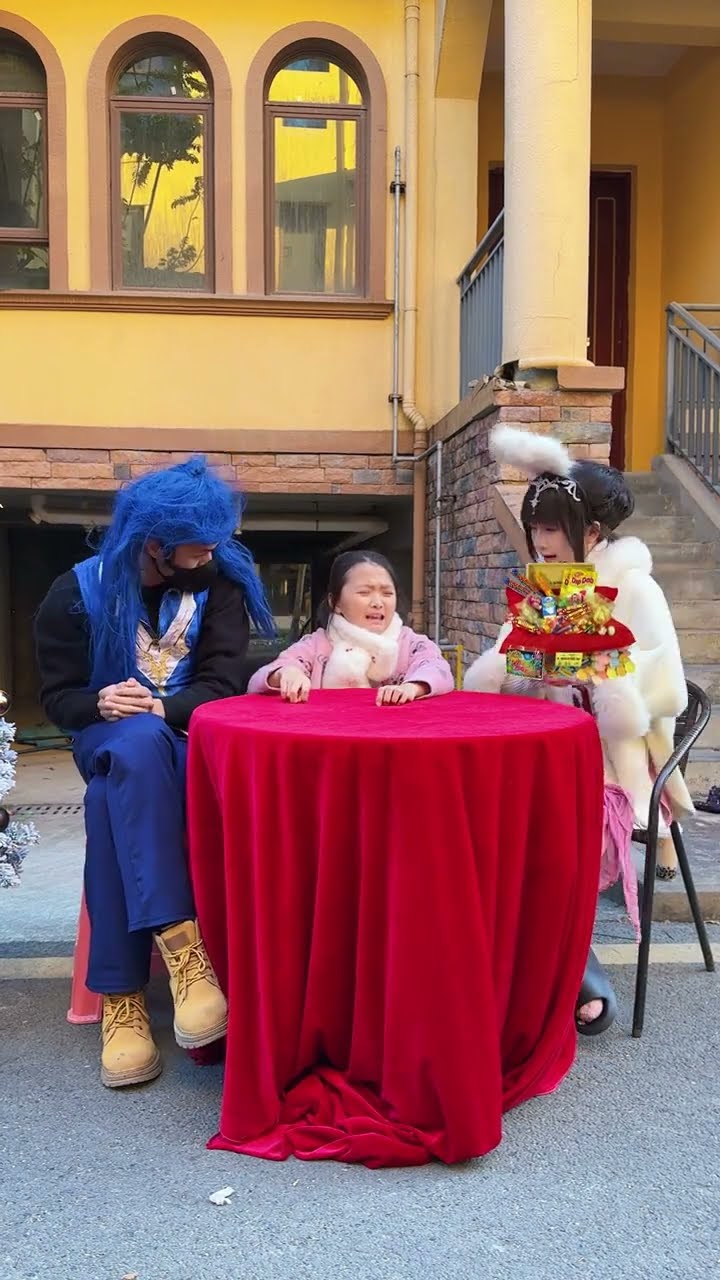 【斗罗大陆】可恶的唐三吃独食，还好唐老六有小舞给的大包零食！ #斗罗大陆#唐三#小舞#唐老六