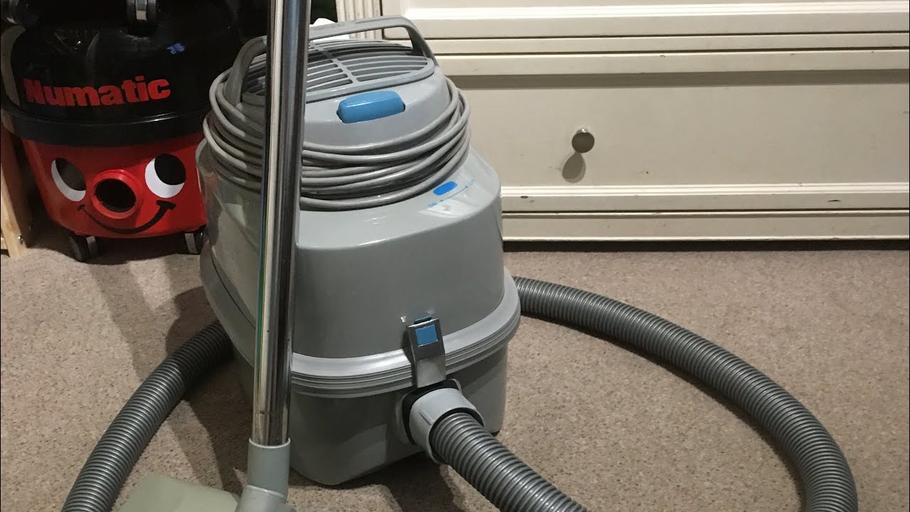 Vintage 1980’s nilfisk gs90 vacuum unboxing and first look YouTube