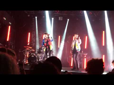 Tegan and Sara Walking With A Ghost Live June 23 2016 London