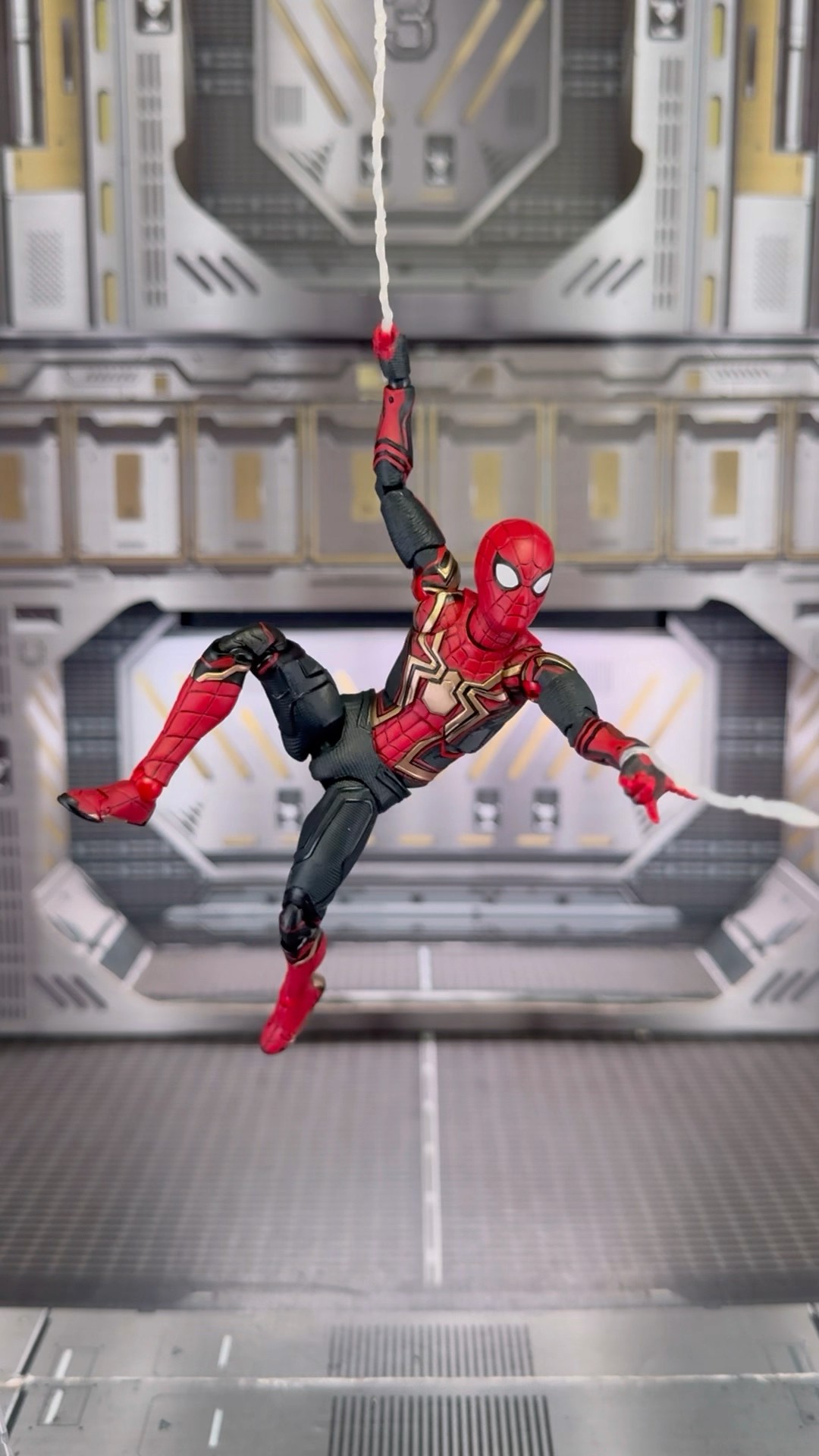 Mafex no. 245 Spider-Man No Way Home Integrated Suit - YouTube