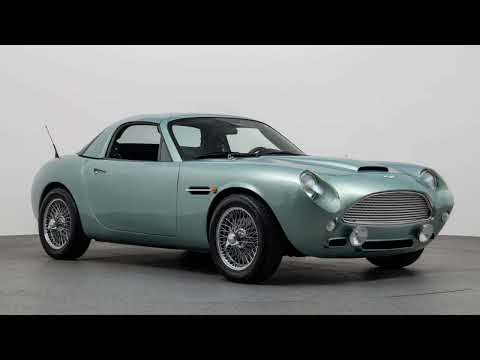 Рестайлинг в стиле Aston Martin: Mazda Miata с кастомным кузовом выставлена на аукцион