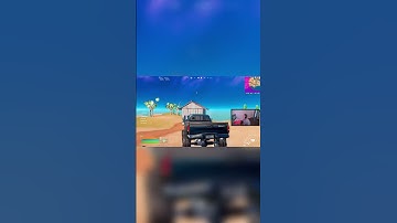 Oh you are on this side of the roof #fortnite