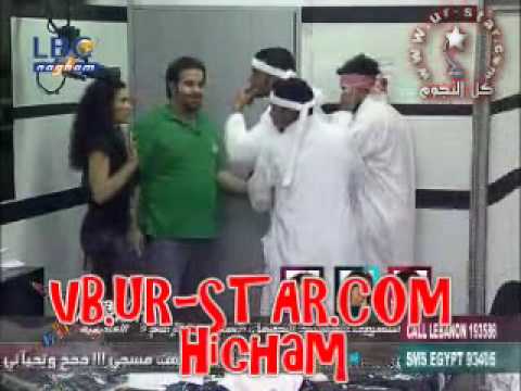 فيديو الشباب مع طاهرة في غرفتهم   