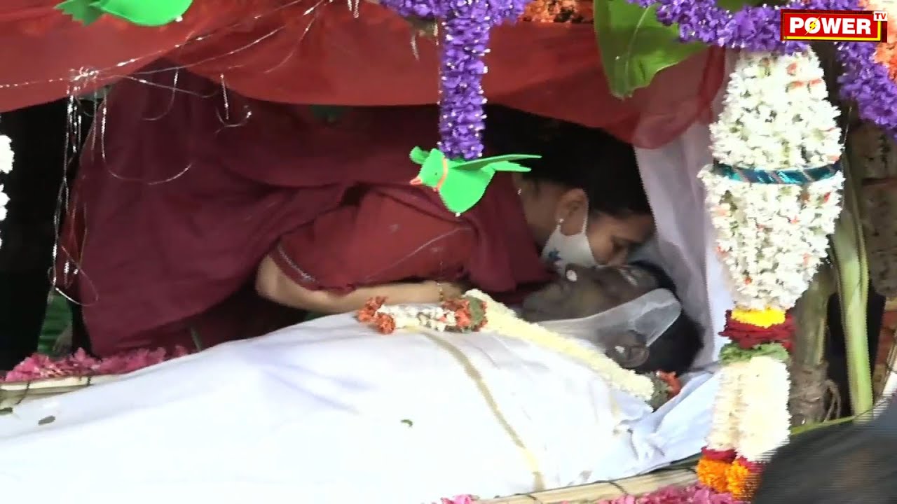 Ashwini Pay's Final Respect to Power Star Puneeth Rajkumar | Appu | Power TV News