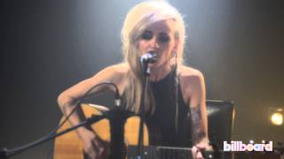 Lights Performs Cactus In The Valley