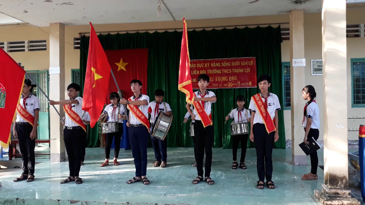 Nghi thức lễ chào cờ Liên đội THCS Thạnh Lợi