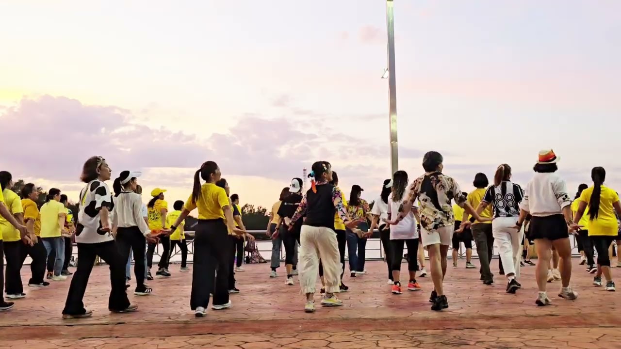 ขี่เก๋งอย่าลืมเกวียน