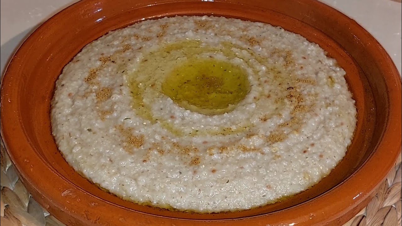 أكلة شعبية جميلة دواء و غذاء لذيذة و منافعها كبيرة👌العصيدة بالأعشاب تحضير سريع في أقل من نصف ساعة👍