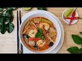 La vraie soupe tom yum aux crevettes  recette thalandaise pice  hop dans le wok