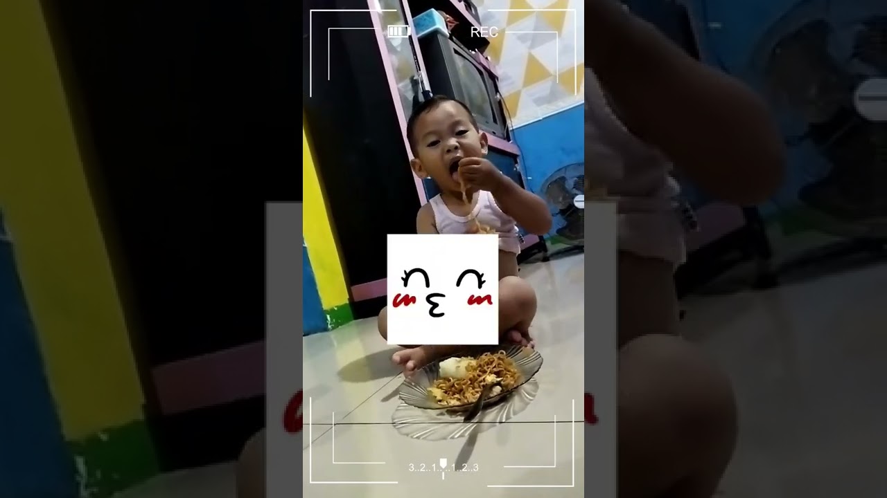 Kidal part. 1 susahnya makan pake tangan kanan 