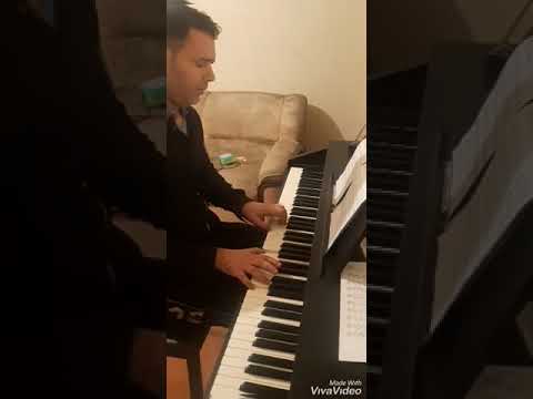 عزف اغنية ساعات ساعات صباح