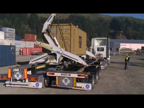 Video: Hva er en sidelastebil for en container?