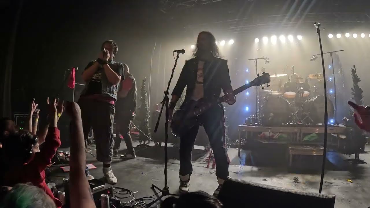 Mononc' Serge & Anonymus-Musique Barbare, Vieux Théâtre La Baie, 12 Avril 2025, GoPro 4K