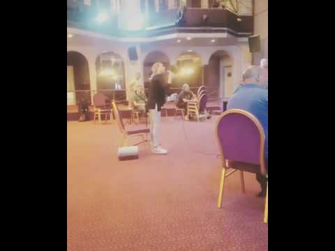 بروفا النجمة الددهبية نوال الزغبي لمهرجان اعياد بيروت و مش مسامحة