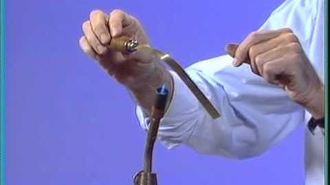 Conceptual Physics: Demo - The Thermostat