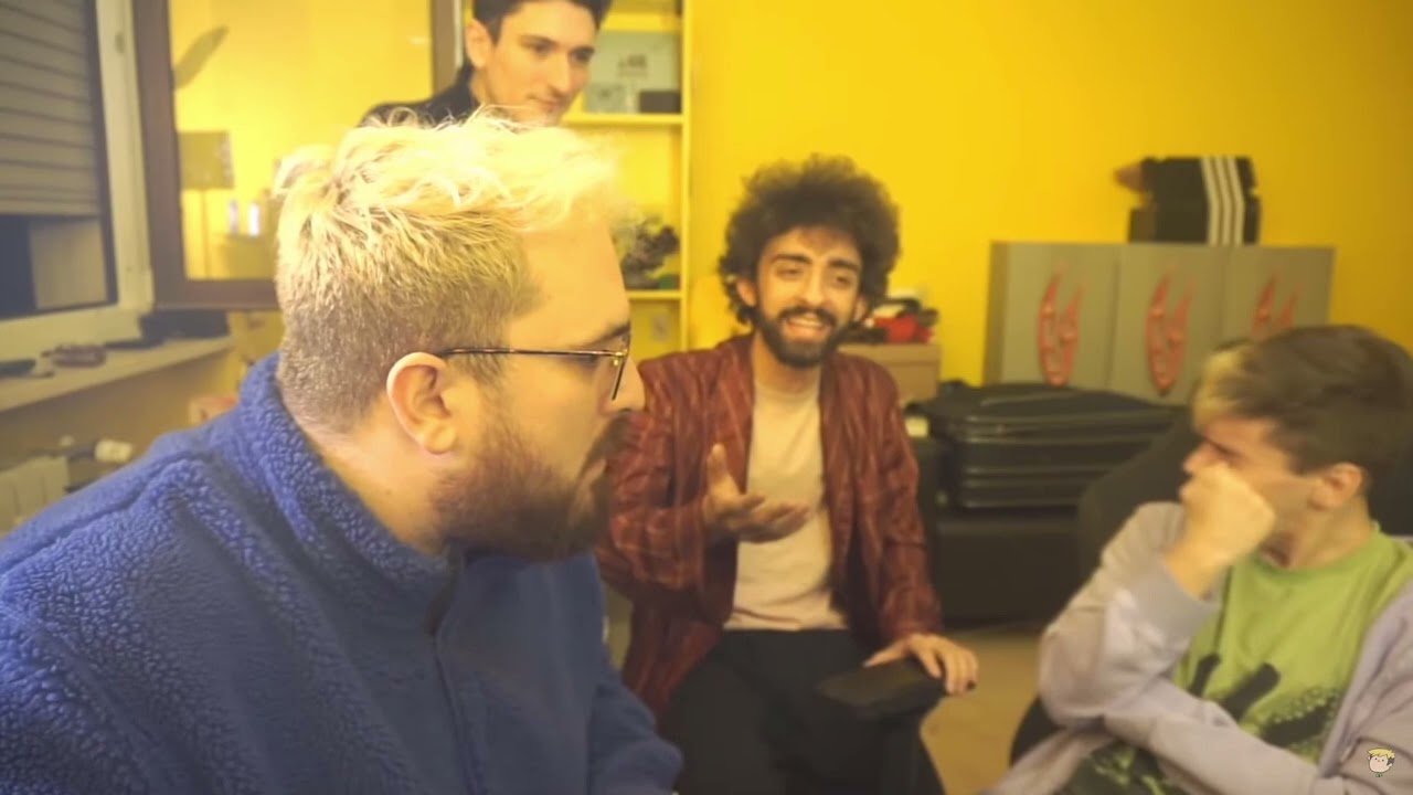 Tipica live di sdrumox piena di stupefacenti...avventure