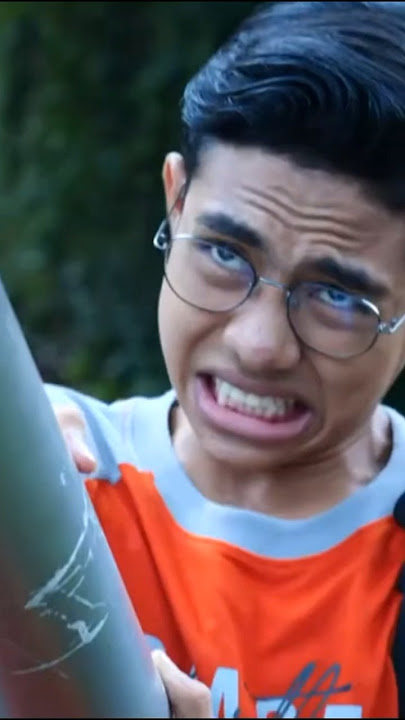 Wahh Irshad berhasil selamatin Pipit yang jatoh dari motor pake tangan robot #magic5 #shorts