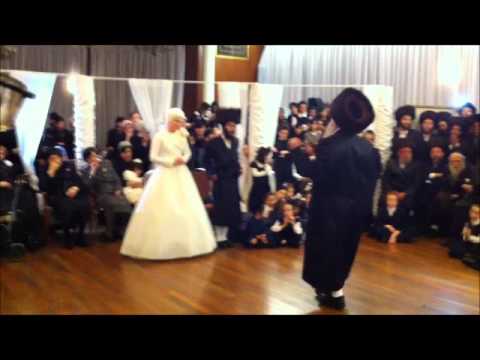 Sanzer Rebbe Mitzvah Tantz