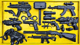 AK47 gun, M16 weapon, Glock pistol, Shotgun, Cowboy pistol, Revolver, Sniper Rifles, machine gun.