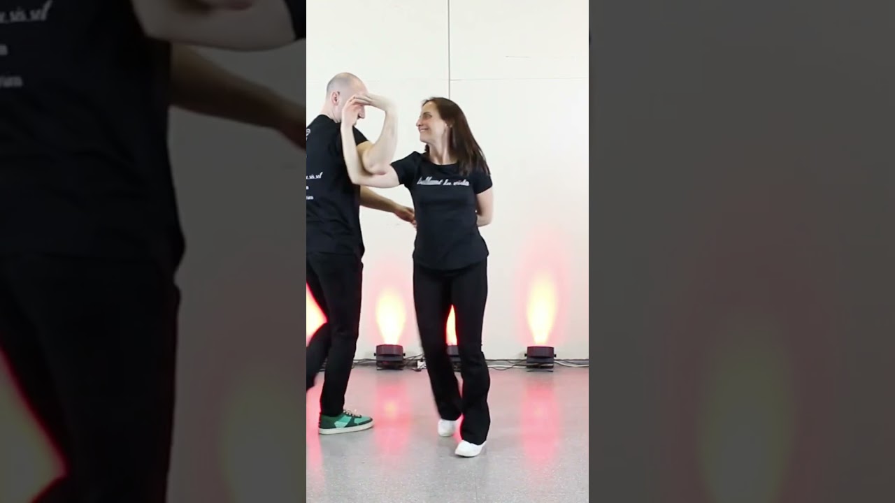 Bailando casino figura intermedia #baile #salsa #dance
