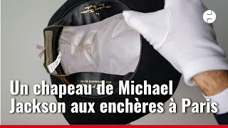 Un chapeau de Michael Jackson, celui du premier moonwalk, aux enchères à Paris