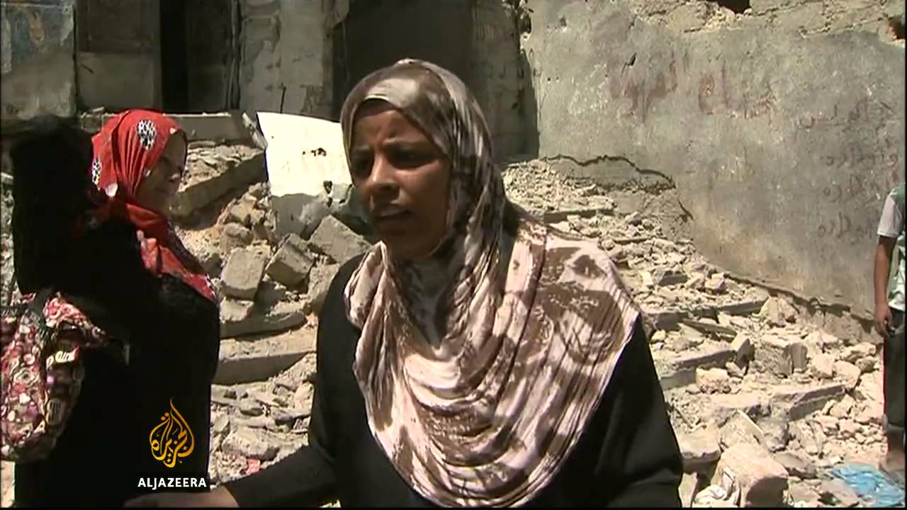 سكان غزة يكتشفون مشاهد الدمار