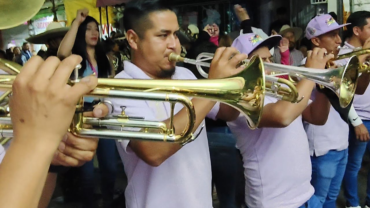 La Destructiva Banda Tromba Sinaloense/Popurrí Tarara 2025.