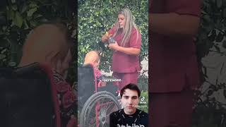 Einfach unfassbar, 😱😡 deshalb bin ich heilfroh das meine Großeltern bei uns Zuhause wohnen.🙏🏼❤❤️🙏🏼