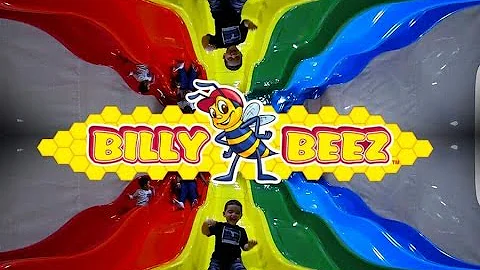 BUZZING SUPER SLIDES AT BILLY BEEZ!