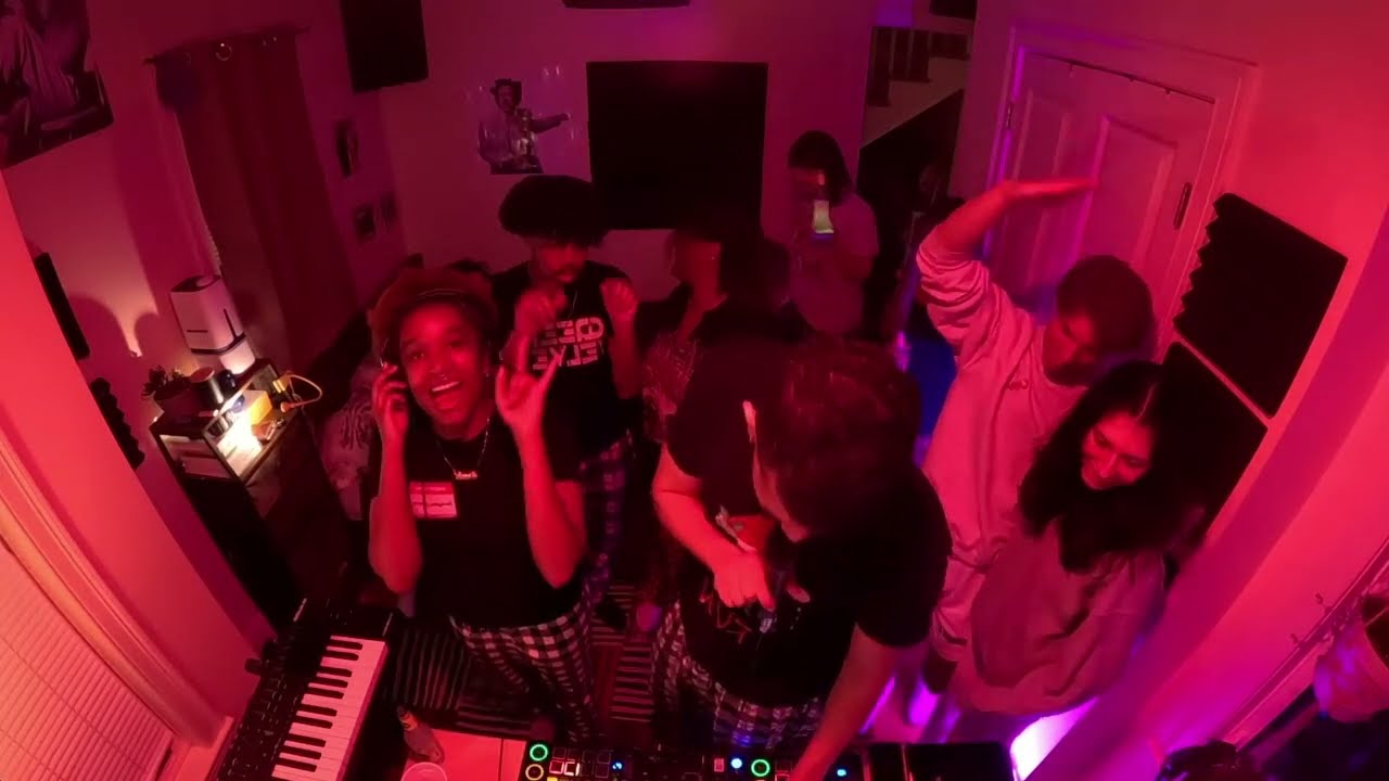 Pajama Party Bedroom Rave — DELPHIA! - YouTube
