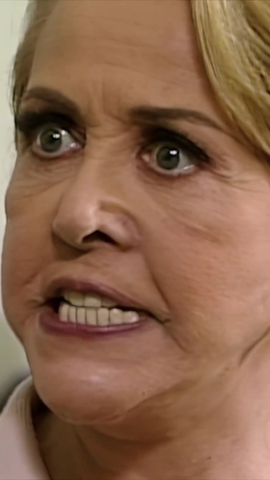 Jamás dejarás de ser una criada ?? #salomé #tlnovelas