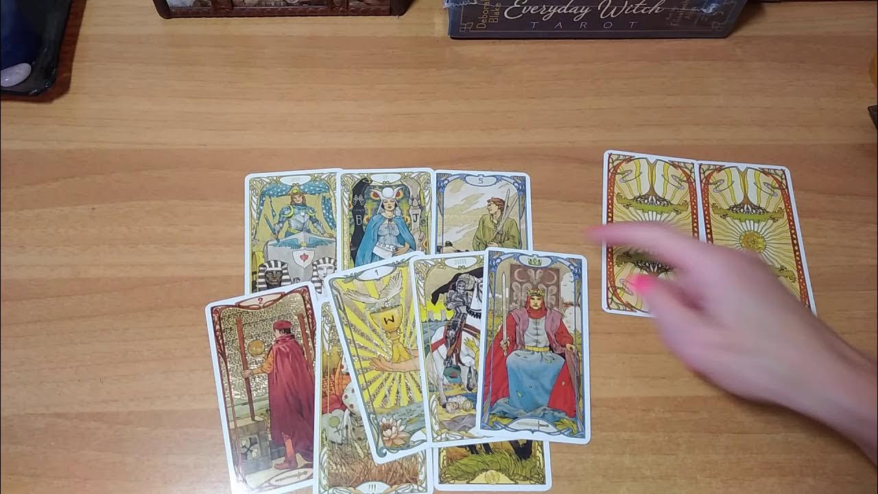 таро расклад любовь лев 2022. 24 карта таро. расклад таро оракул. кот гадает на таро. таро прогноз.