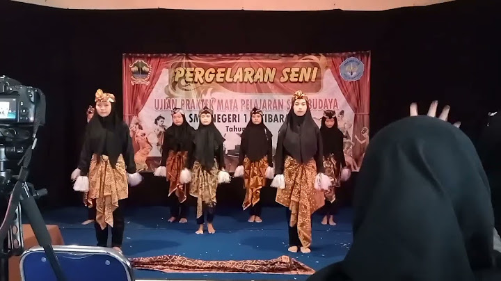 Penanggung jawab masalah masalah yang berkaitan dengan estetika pergelaran adalah